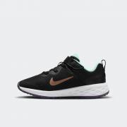 Nike Revolution 6