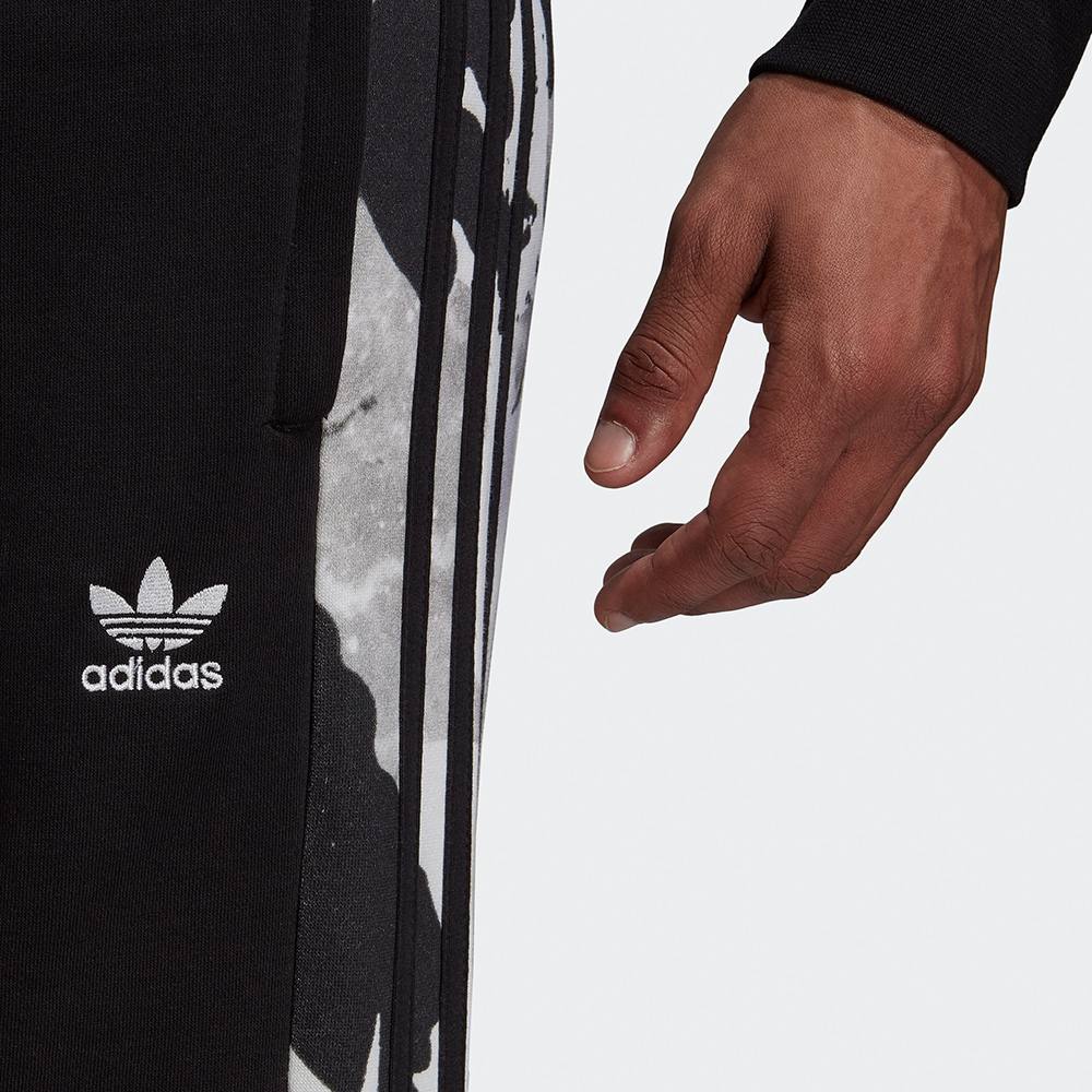 Adidas camo 2024 track pants