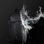 BANGE CROSSBODY BAG