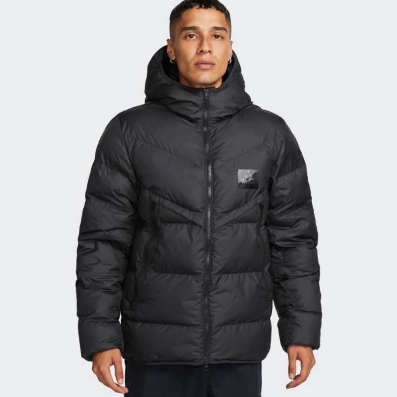Nike Sportswear Storm-FIT Windrunner