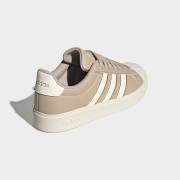 ADIDAS STREETTALK