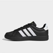 ADIDAS STREETTALK